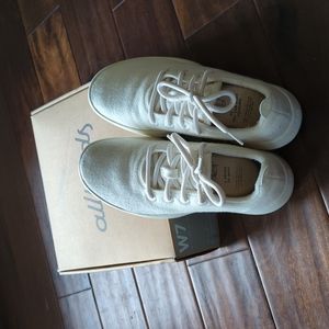 AllBirds W7 White Wool Runners